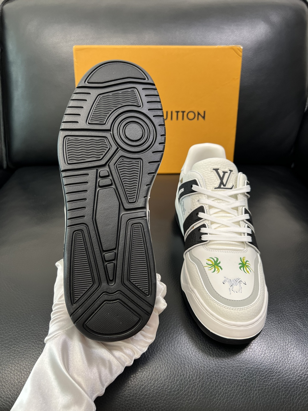 LV